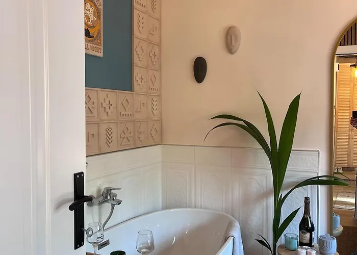 Otto Enjoy Relax 30 Sec To Taksim Bathtub Appartement *